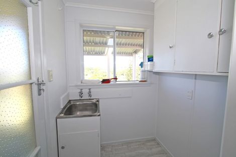Photo of property in 33 Clearmont Crescent, Blagdon, New Plymouth, 4310