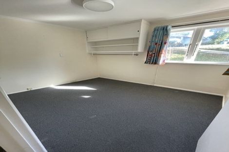 Photo of property in 16a Commodore Parry Road, Castor Bay, Auckland, 0620