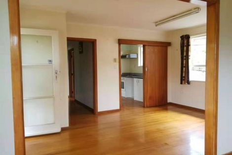 Photo of property in 120 Sunset Road, Unsworth Heights, Auckland, 0632