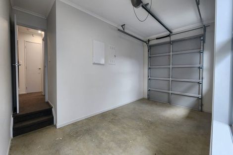 Photo of property in 1 Danden Way, Pukekohe, 2120