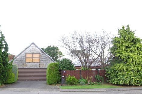Photo of property in 16 Rawene Street, Waikanae, 5036