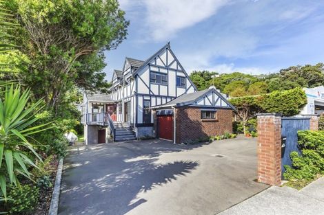 Photo of property in 196 Saint Andrews Road, Plimmerton, Porirua, 5026