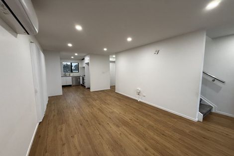 Photo of property in 5/12 Bangla Place, Massey, Auckland, 0614