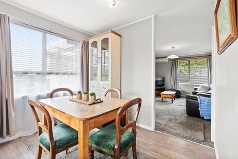 Photo of property in 10 Joshua Place, Weymouth, Auckland, 2103