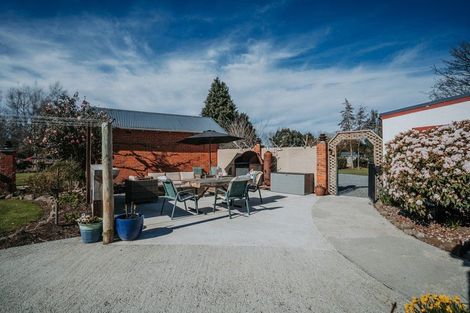 Photo of property in 6 Johnson Street, Milton, 9220