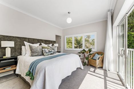 Photo of property in 6 Puriri Boulevard, Orewa, 0931