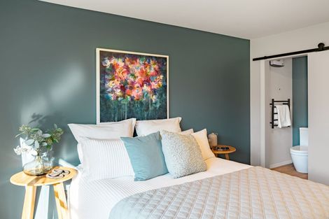 Photo of property in 18 Sawtell Place, Northcote, Christchurch, 8052