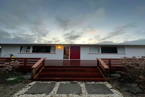 Photo of property in 8-8a Walton Avenue, Waikanae, 5036