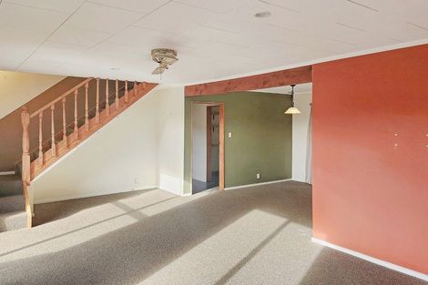 Photo of property in 21 Ngahere Street, Stokes Valley, Lower Hutt, 5019