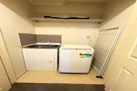 Photo of property in 404a Te Atatu Road, Te Atatu Peninsula, Auckland, 0610