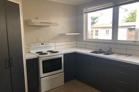 Photo of property in 28 Invergarry Road, Hilltop, Taupo, 3330