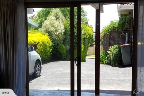 Photo of property in 10a Paisley Street, Mellons Bay, Auckland, 2014