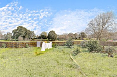 Photo of property in 10 Alamein Place, Pukekohe, 2120