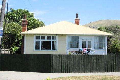 Photo of property in 2/140a Esplanade, Sumner, Christchurch, 8081