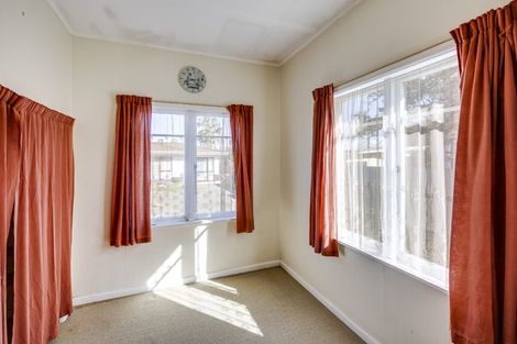 Photo of property in 79 Barker Road, Marewa, Napier, 4110