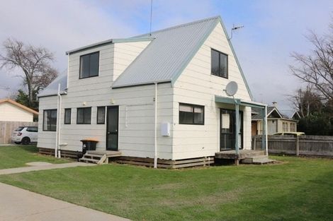 Photo of property in 40 Fitchett Street, Palmerston North, 4410
