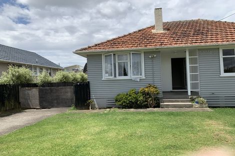 Photo of property in 14 Arimu Road, Papakura, 2110