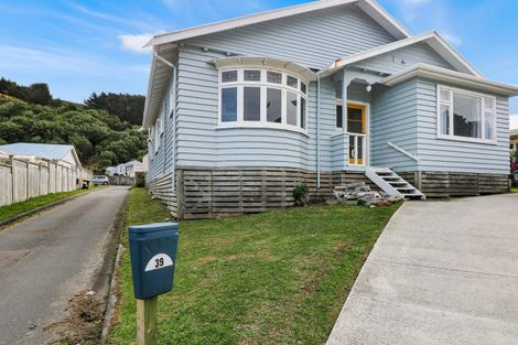 Photo of property in 39 Happy Valley Road, Owhiro Bay, Wellington, 6023