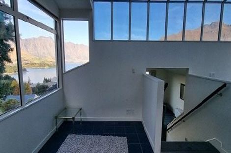Photo of property in 3a Strawberry Lane, Fernhill, Queenstown, 9300