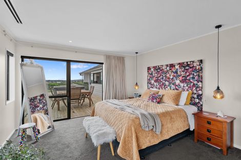 Photo of property in 86 Whites Road, Whitford, Howick, 2571