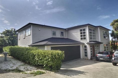 Photo of property in 11b Bank Street, Hillcrest, Auckland, 0627