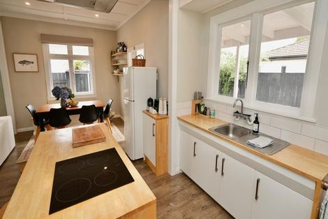 Photo of property in 37 Miro Street, Takaro, Palmerston North, 4410