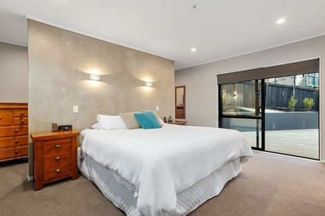 Photo of property in 33 D'oyly Drive, Stanmore Bay, Whangaparaoa, 0932