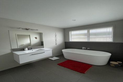 Photo of property in 7 Hiria Crescent, Papamoa Beach, Papamoa, 3118