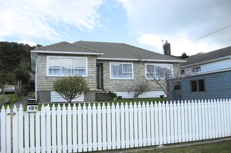 Photo of property in 221 Wellington Road, Wainuiomata, Lower Hutt, 5014