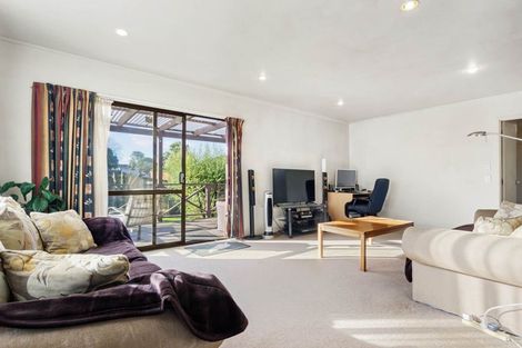 Photo of property in 71 Oreil Avenue, West Harbour, Auckland, 0618