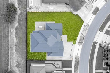 Photo of property in 37 Buddle Road, Wallaceville, Upper Hutt, 5018