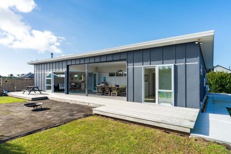 Photo of property in 13a Dune View Drive, Mangawhai, 0505