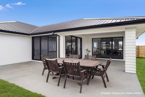 Photo of property in 44 Tirimoana Place, Otamatea, Whanganui, 4501
