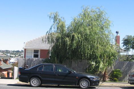 Photo of property in 2/42 Forrest Hill Road, Forrest Hill, Auckland, 0620