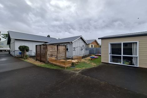 Photo of property in 50 Wallace Place, Westown, New Plymouth, 4310