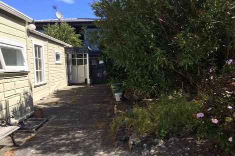 Photo of property in 1/72 Derwent Street, Island Bay, Wellington, 6023