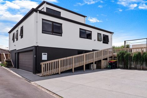 Photo of property in 1337c Papamoa Beach Road, Papamoa Beach, Papamoa, 3118