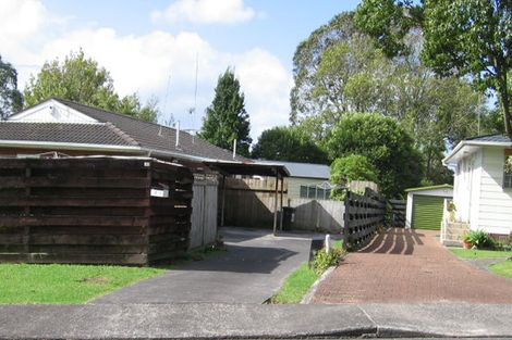 Photo of property in 1/10 Allington Road, Massey, Auckland, 0614