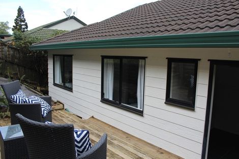 Photo of property in 1/17 Kupari Place, Totara Vale, Auckland, 0629