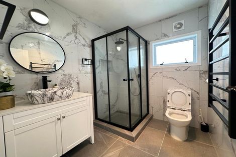 Photo of property in 47a Taikata Road, Te Atatu Peninsula, Auckland, 0610