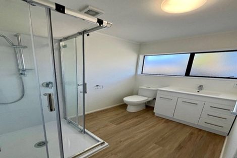 Photo of property in 2/24 Beaumaris Way, Conifer Grove, Takanini, 2112