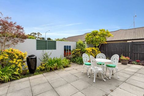 Photo of property in 107 Ruapehu Drive, Fitzherbert, Palmerston North, 4410