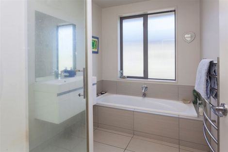 Photo of property in 17 Millesimes Way, Yaldhurst, Christchurch, 8042