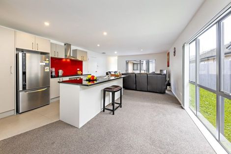 Photo of property in 25 Kotuku Crescent, Takanini, 2112