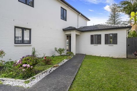 Photo of property in 24 Sheddings Lane, East Tamaki, Auckland, 2016