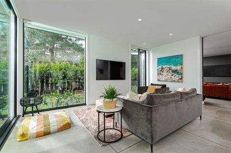 Photo of property in 30a Kingfisher Grove, Greenhithe, Auckland, 0632