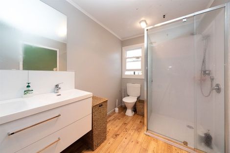 Photo of property in 21 Ongo Road, Hunterville, 4730