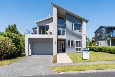 Photo of property in 13 Pokaka Crescent, Wharewaka, Taupo, 3330