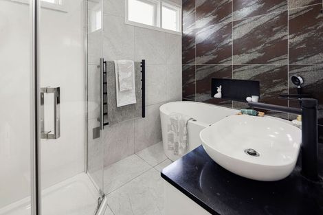Photo of property in 54 Acacia Crescent, Glenview, Hamilton, 3206