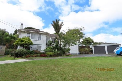 Photo of property in 25 Edmonton Road, Henderson, Auckland, 0612